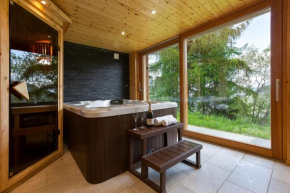 Jacuzzi & Sauna | Chalet Teremok